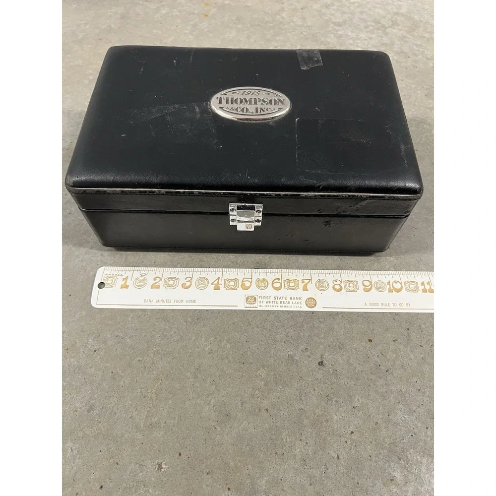 1915 Thompson & Co., Inc. Black Vinyl Cigar Humidor Box - Partial Accessories